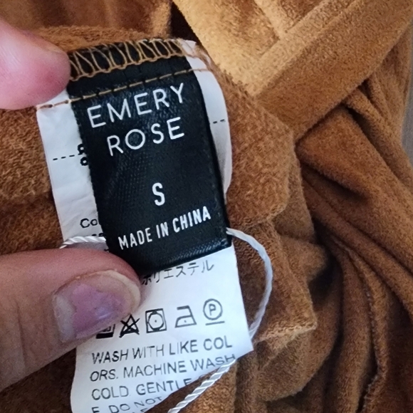 Elegant Tan Women's Coat - Picture 3 of 4